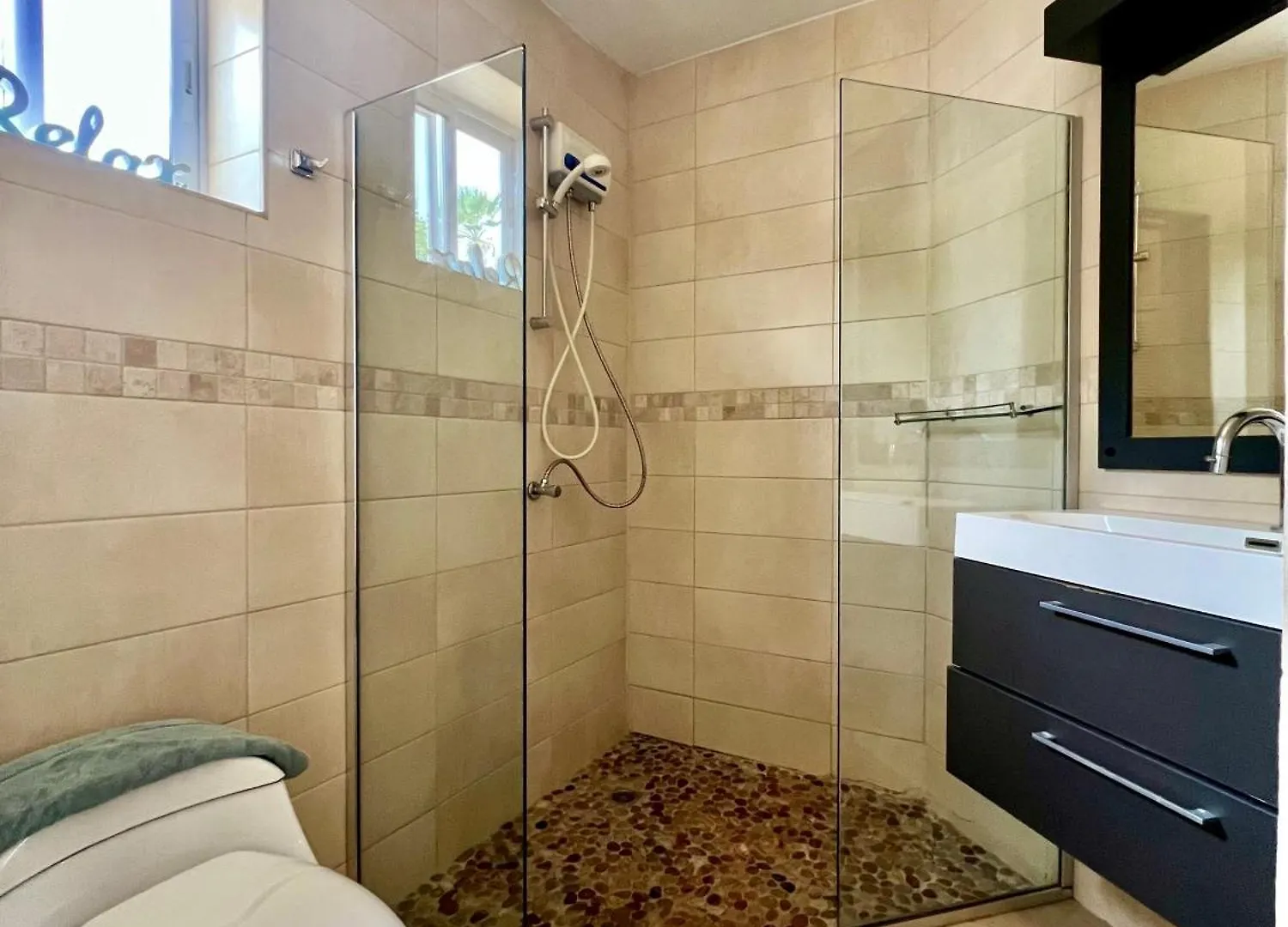 Bubali Gardens By Kamerlingh Villa Noord Guest house