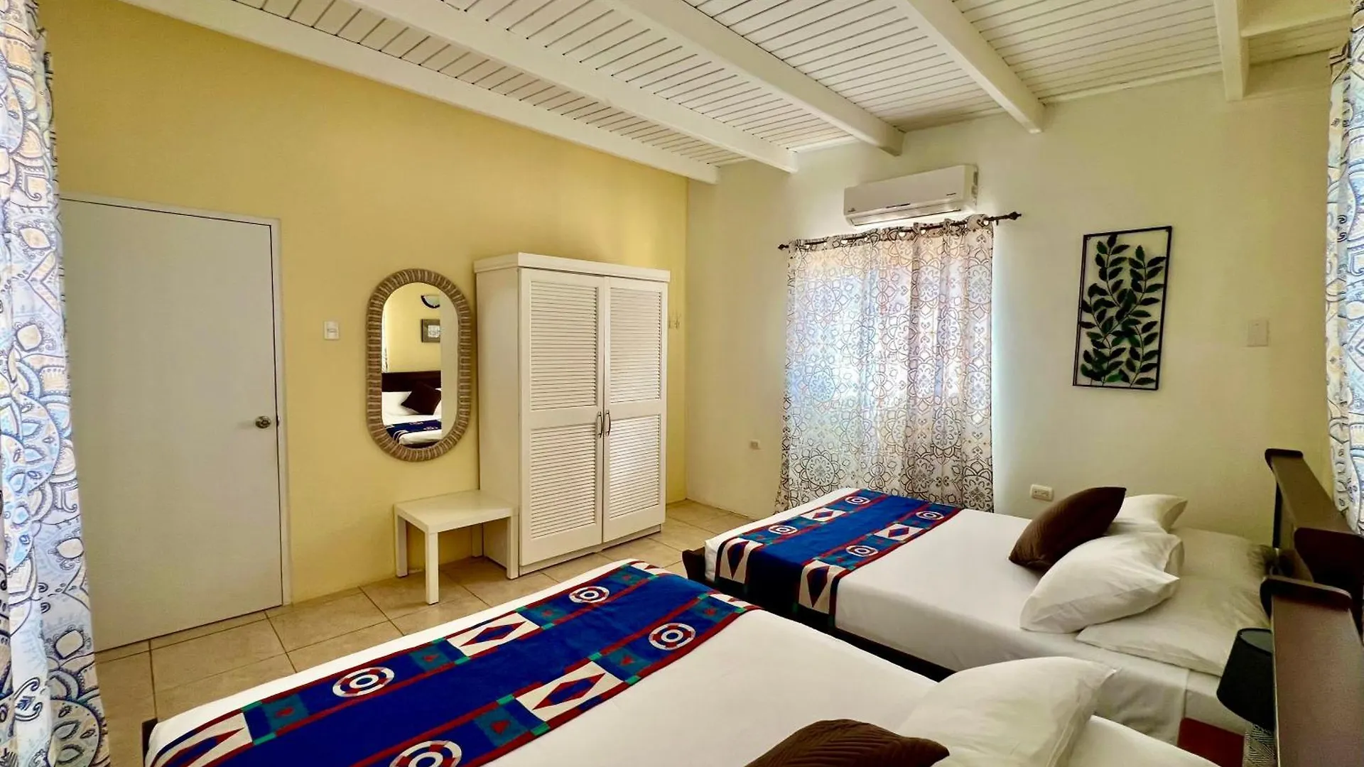 Bubali Gardens By Kamerlingh Villa Noord Guest house