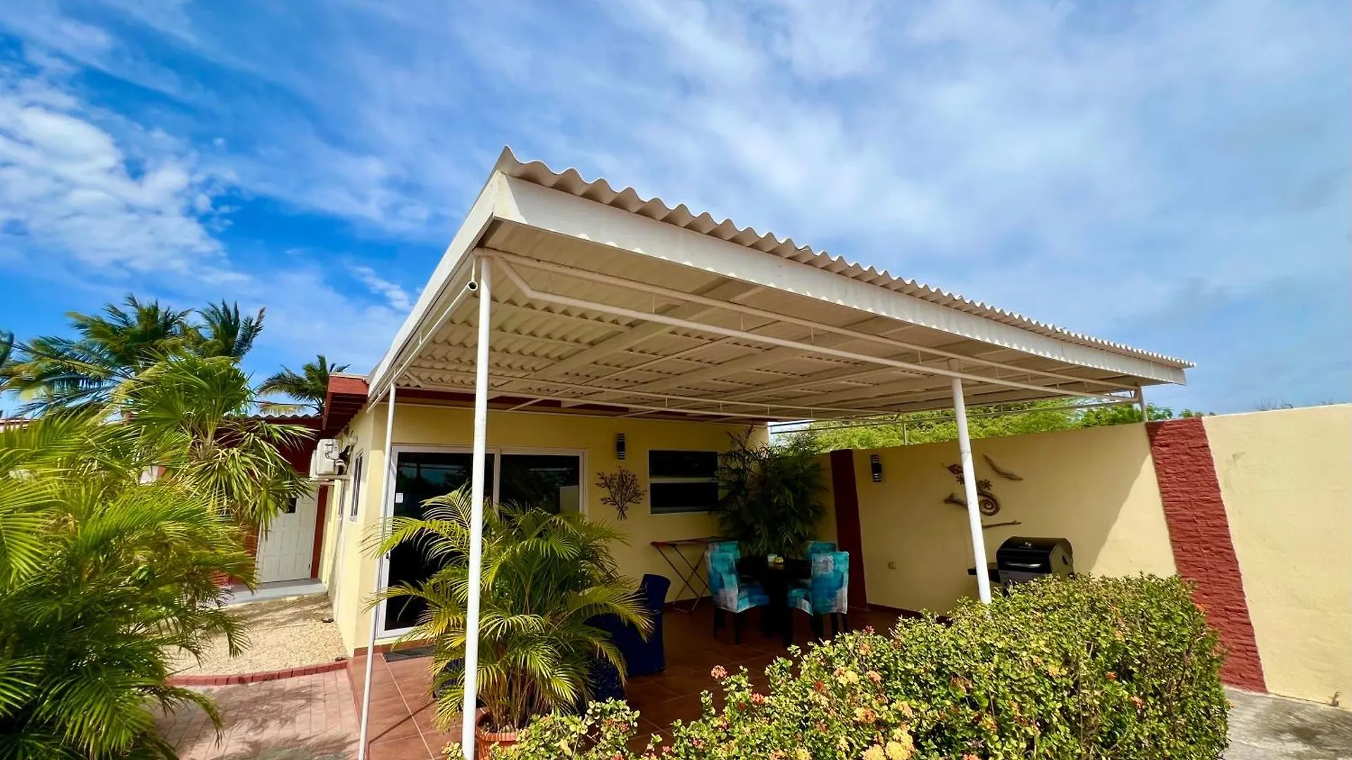 Bubali Gardens By Kamerlingh Villa Noord Guest house